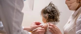 Få COVID-vaccinet för ditt barn eller din småbarn'-vaccin